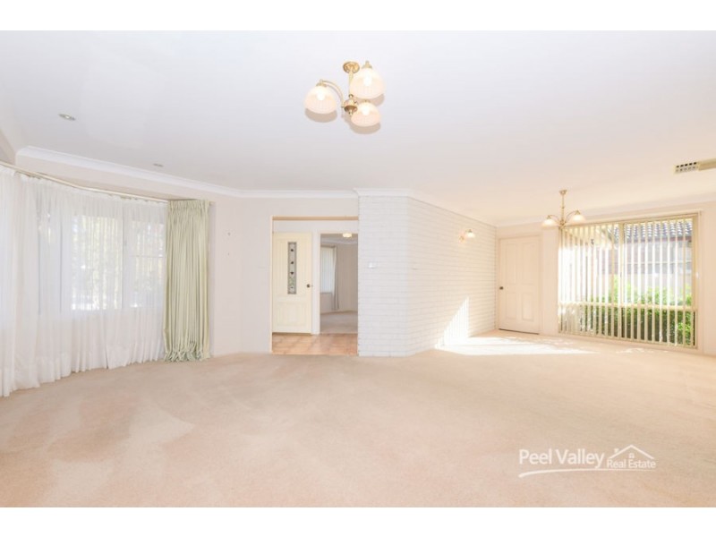 24 Overlanders Way, Tamworth NSW 2340