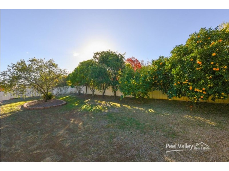 24 Overlanders Way, Tamworth NSW 2340