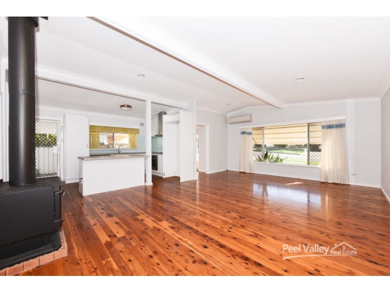 33 Erwin Street, Tamworth NSW 2340