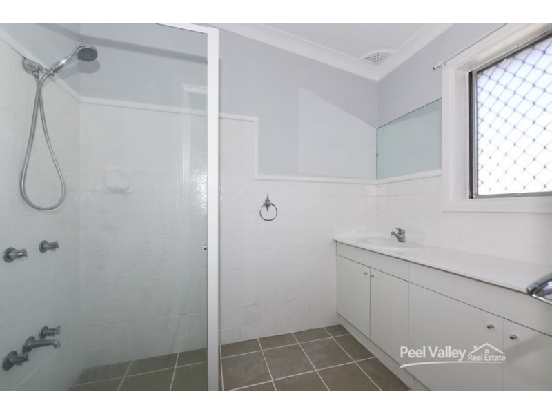 33 Erwin Street, Tamworth NSW 2340