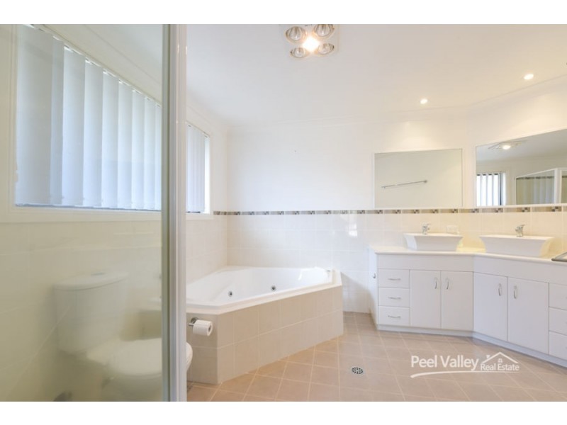 22 Warwick Road, Tamworth NSW 2340