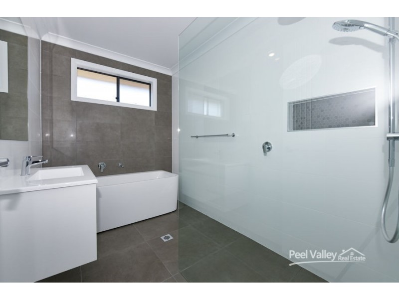 6 Conway Close, Tamworth NSW 2340