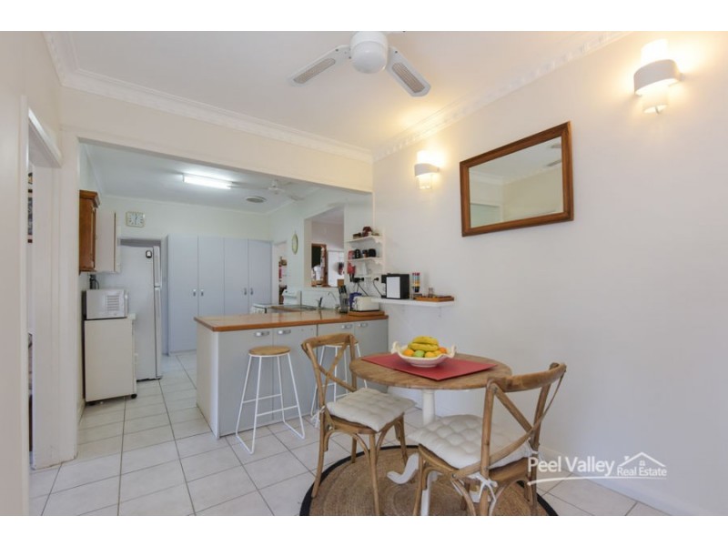 201 Carthage Street, Tamworth NSW 2340