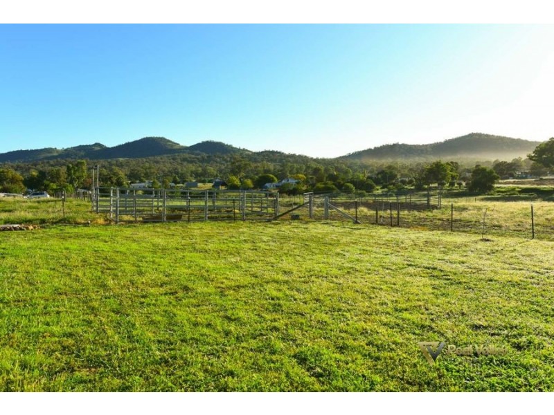 18 Carpet Street, Wallabadah NSW 2343