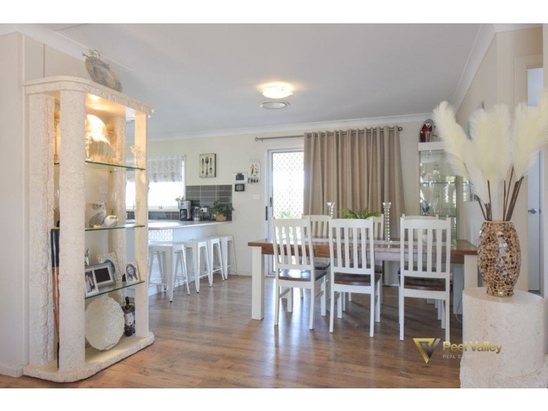 18 Carpet Street, Wallabadah NSW 2343