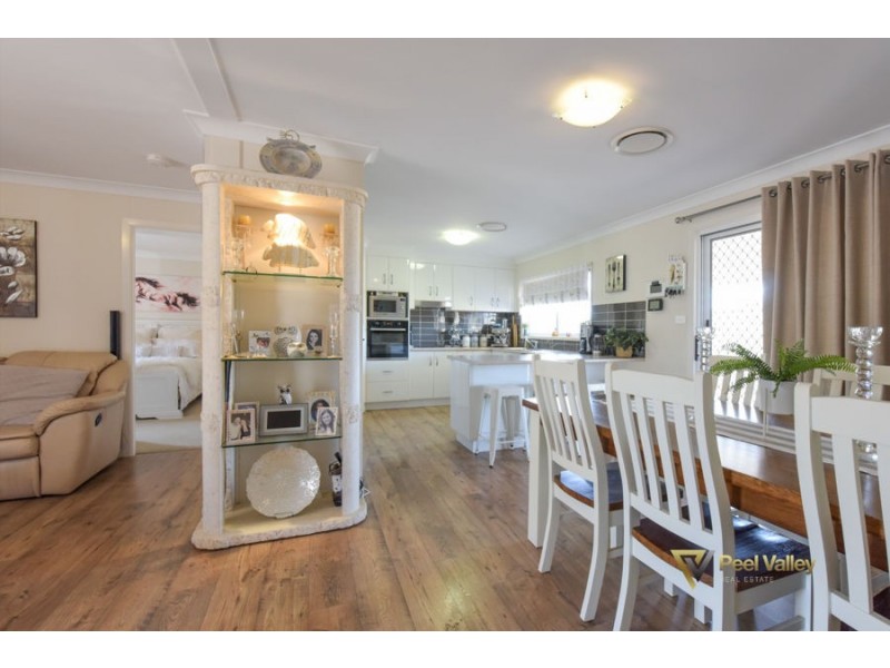 18 Carpet Street, Wallabadah NSW 2343