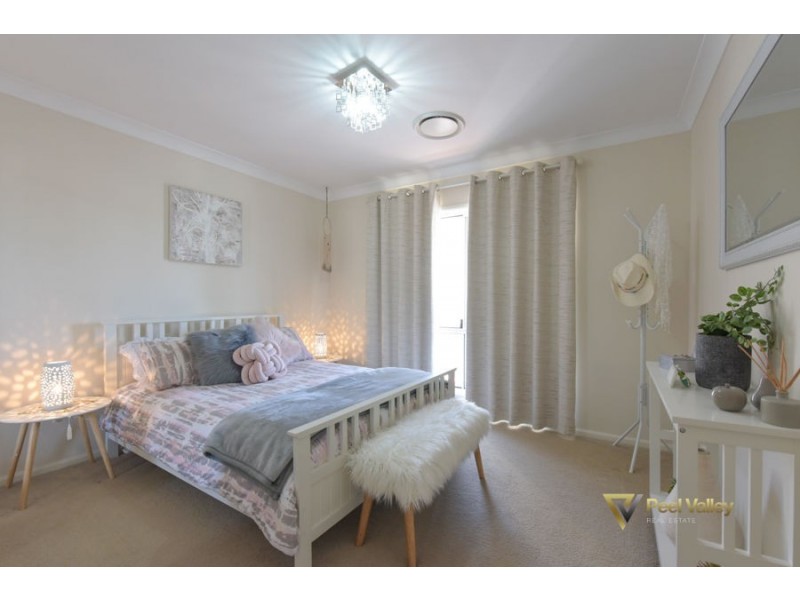 18 Carpet Street, Wallabadah NSW 2343