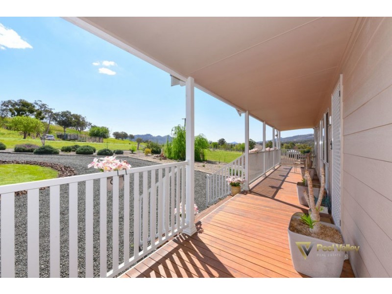 18 Carpet Street, Wallabadah NSW 2343