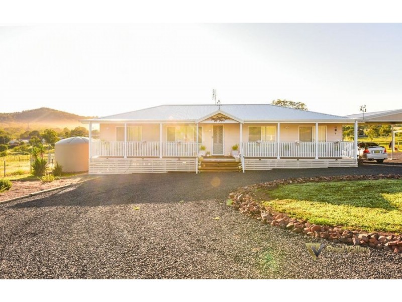 18 Carpet Street, Wallabadah NSW 2343
