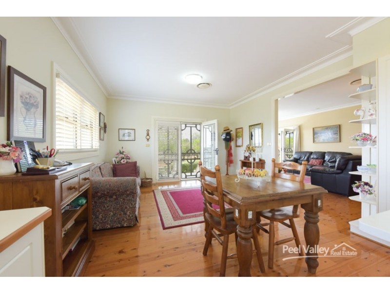 25 Barrington Drive, Tamworth NSW 2340