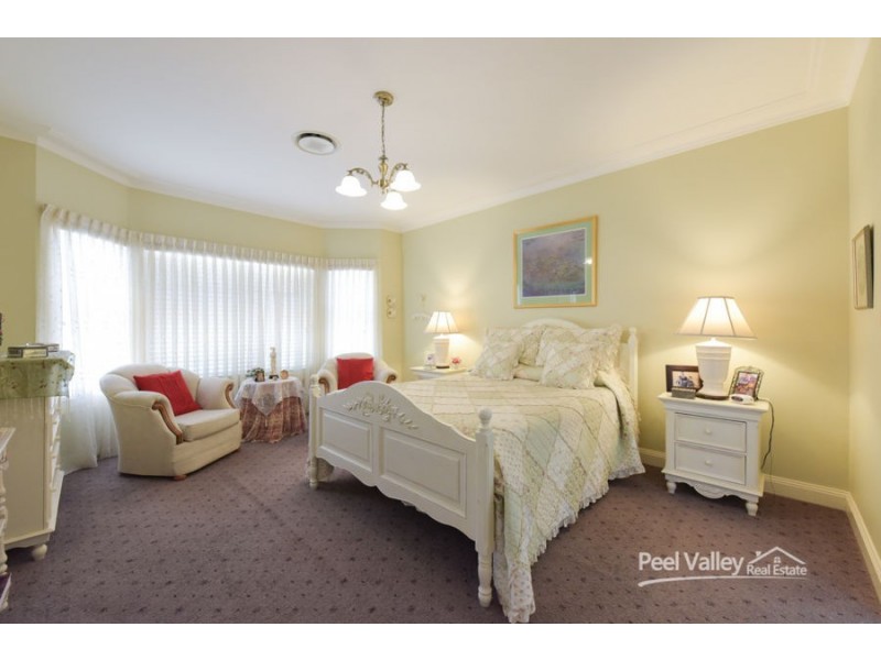 25 Barrington Drive, Tamworth NSW 2340