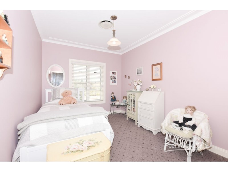 25 Barrington Drive, Tamworth NSW 2340