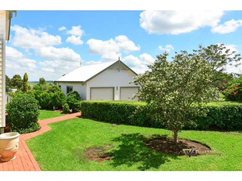 25 Barrington Drive, Tamworth NSW 2340