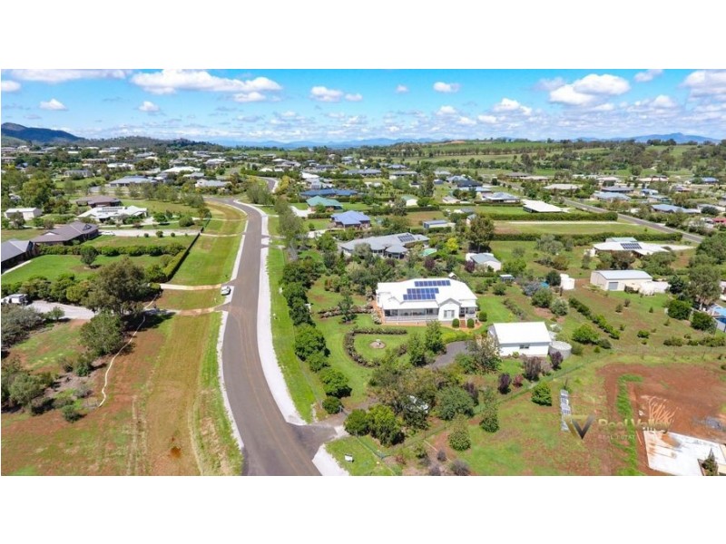 25 Barrington Drive, Tamworth NSW 2340