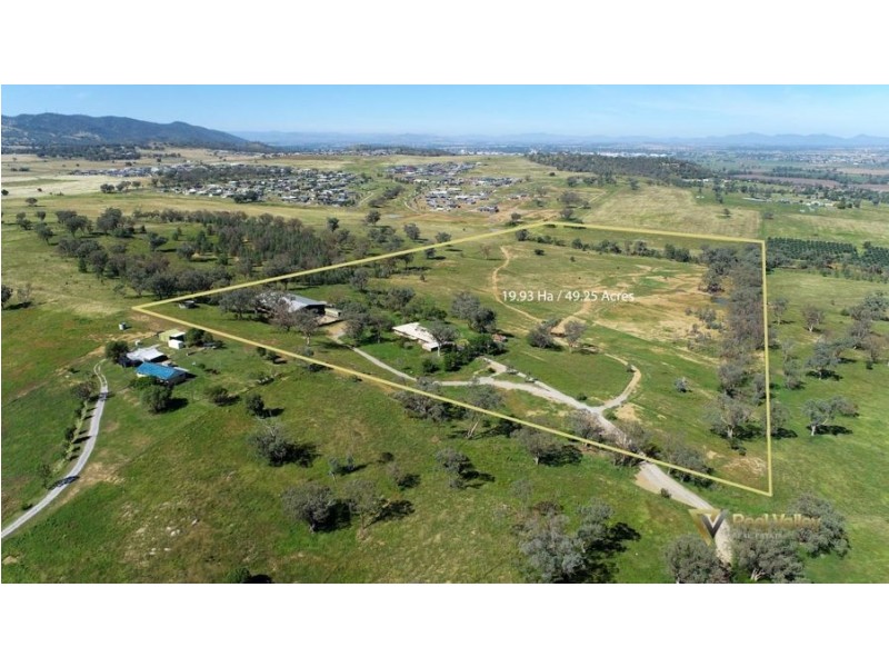 32 Henrys Lane, Tamworth NSW 2340