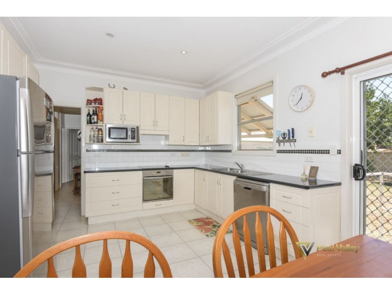 36 Edinburgh Street, Tamworth NSW 2340