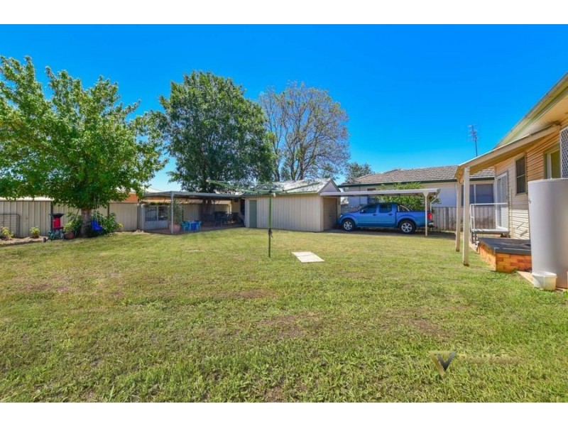 36 Edinburgh Street, Tamworth NSW 2340