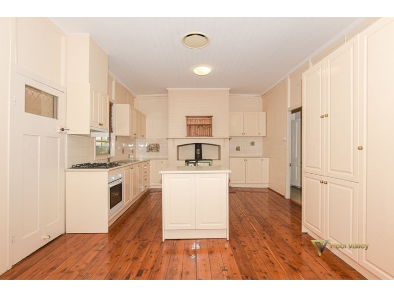 18 Rowan Street, Manilla NSW 2346