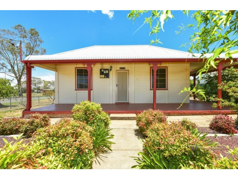 18 Rowan Street, Manilla NSW 2346