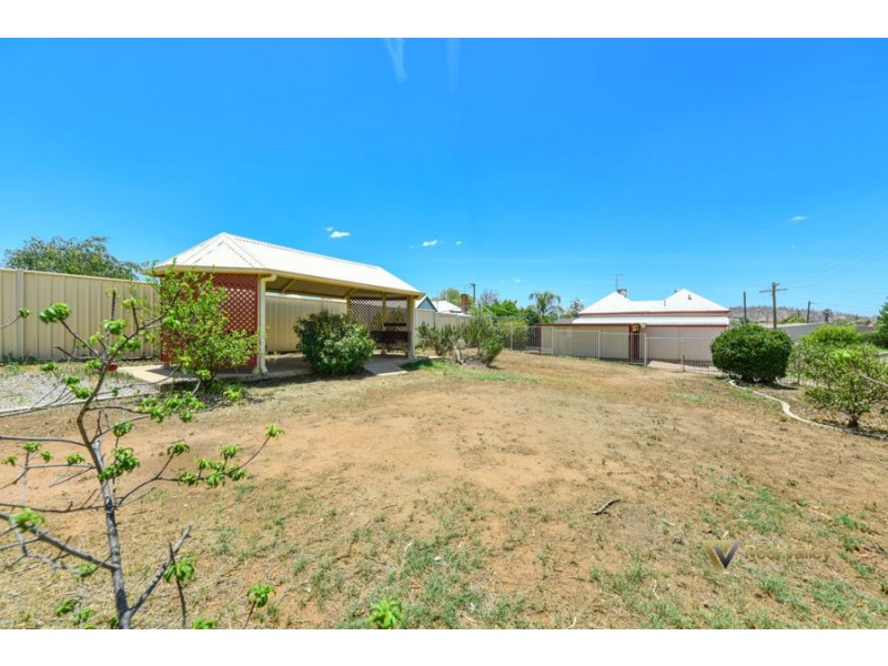 18 Rowan Street, Manilla NSW 2346