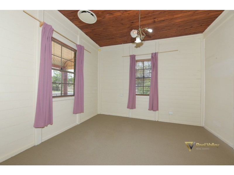 18 Rowan Street, Manilla NSW 2346