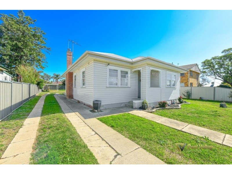 4 Edward Street, Tamworth NSW 2340