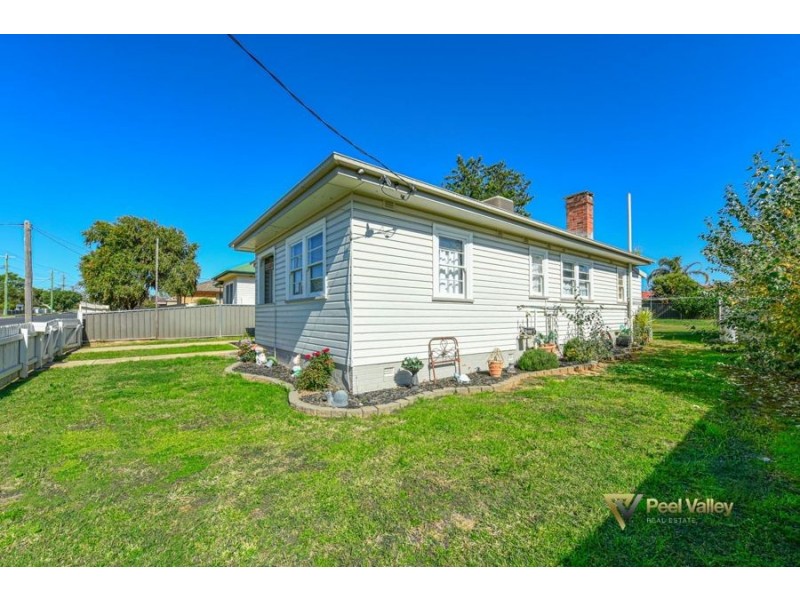 4 Edward Street, Tamworth NSW 2340