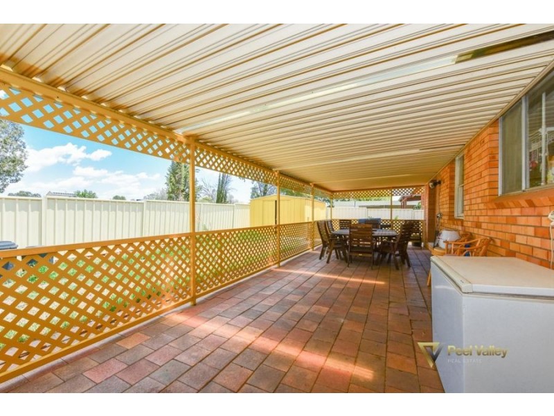 18 Waree Drive, Tamworth NSW 2340