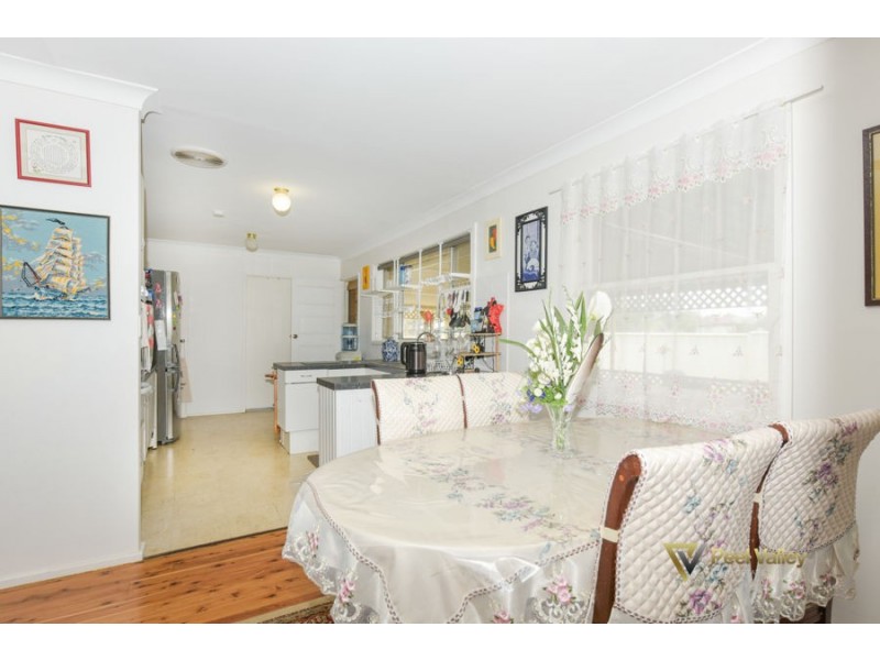 18 Waree Drive, Tamworth NSW 2340