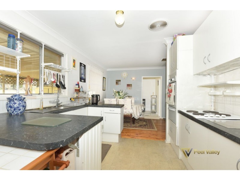 18 Waree Drive, Tamworth NSW 2340