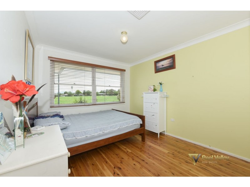18 Waree Drive, Tamworth NSW 2340