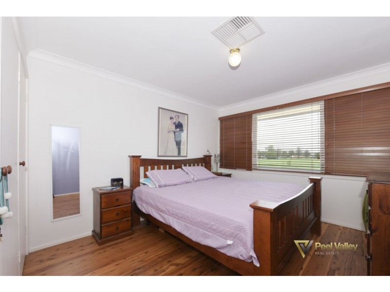 18 Waree Drive, Tamworth NSW 2340
