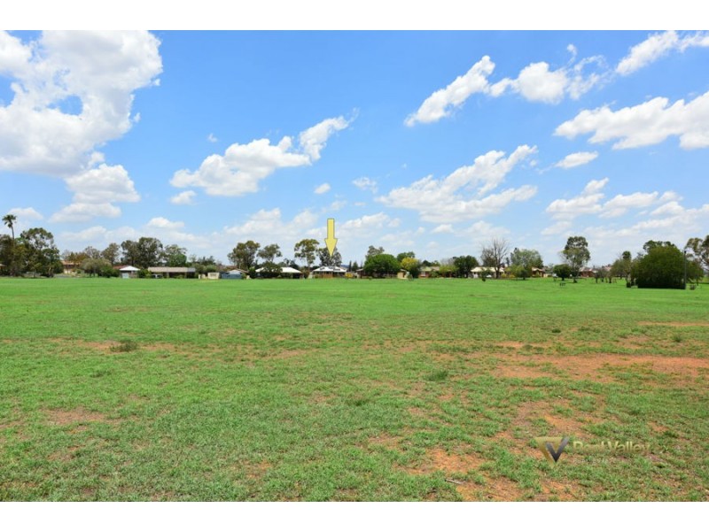 18 Waree Drive, Tamworth NSW 2340