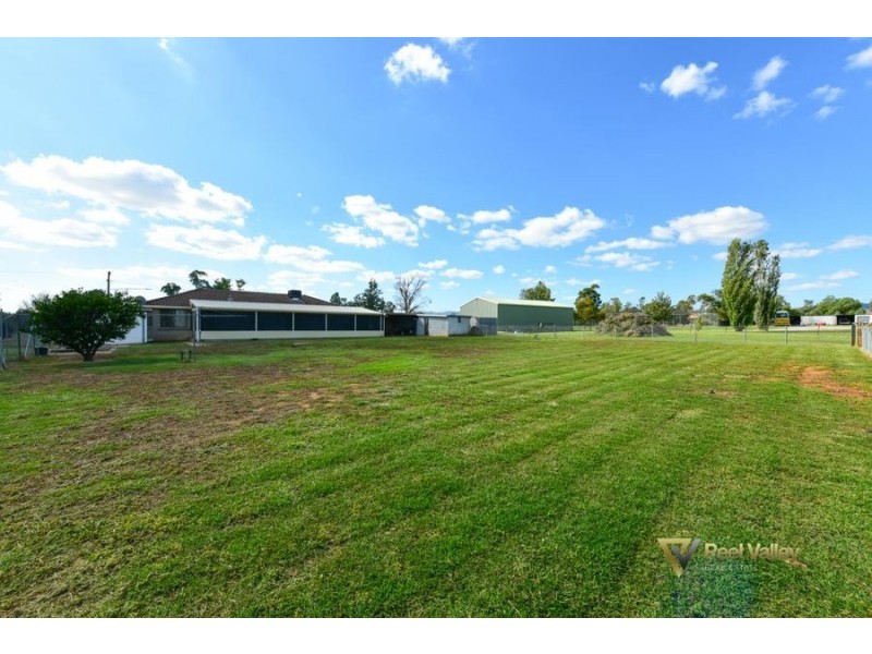 100 Warrah Road, Tamworth NSW 2340