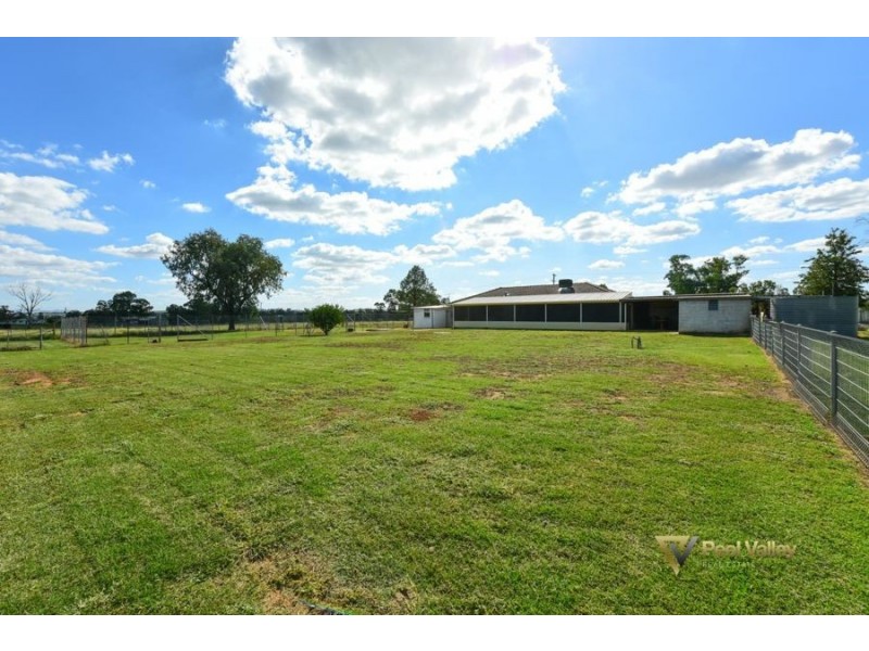 100 Warrah Road, Tamworth NSW 2340