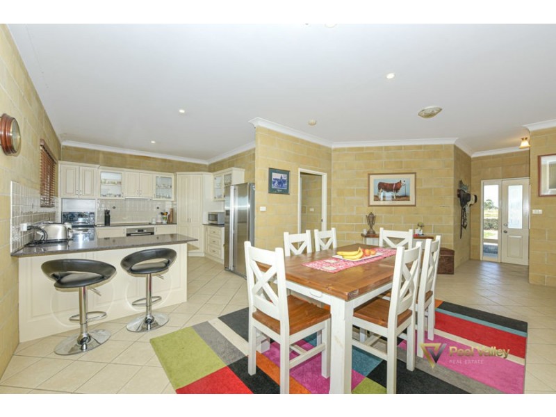 307 Whitehouse Lane, Tamworth NSW 2340