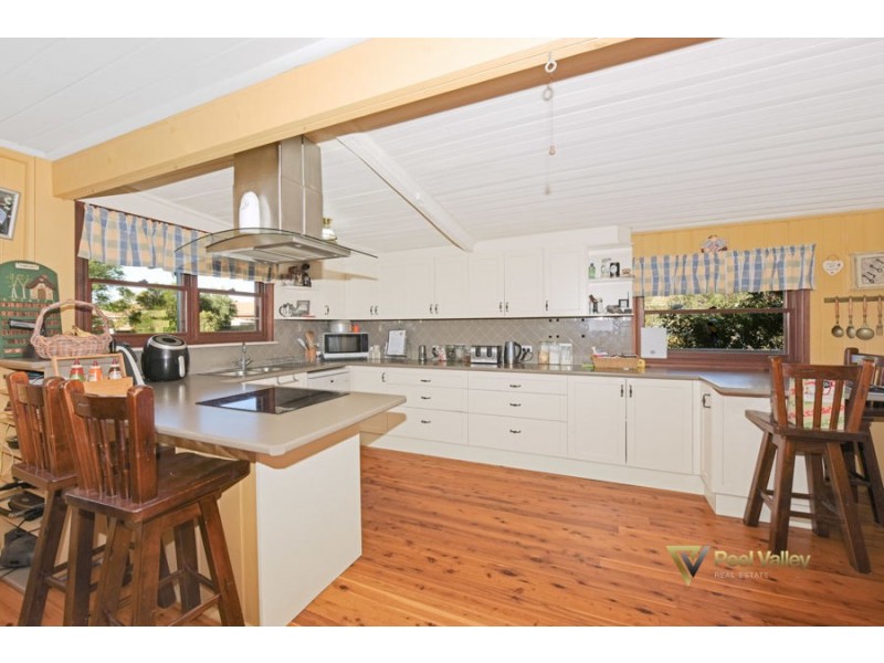 24 Harrier Parade, Tamworth NSW 2340