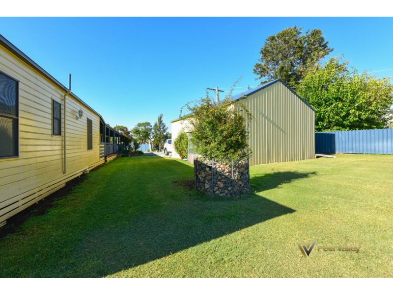 24 Harrier Parade, Tamworth NSW 2340