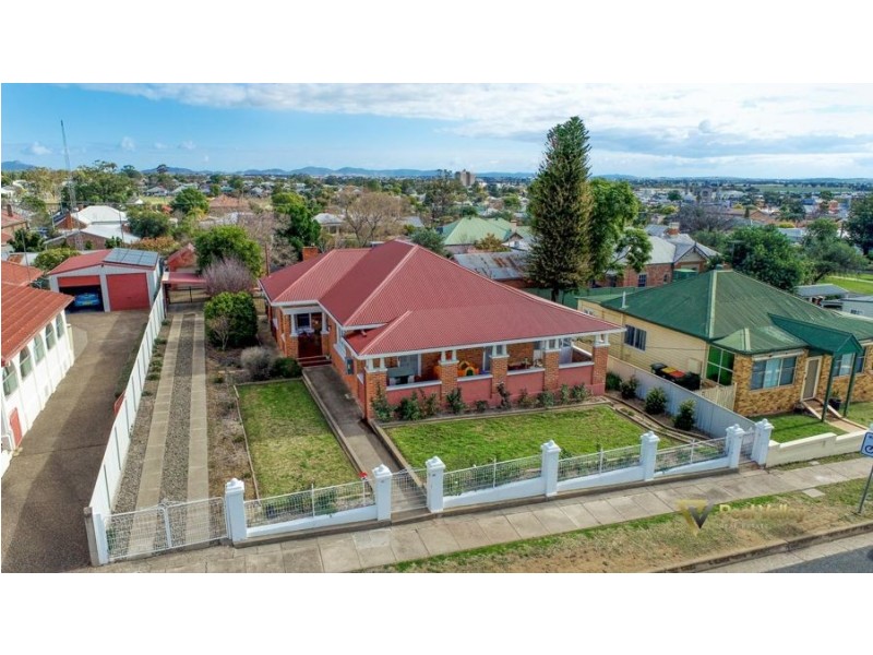 103 Crown Street, Tamworth NSW 2340