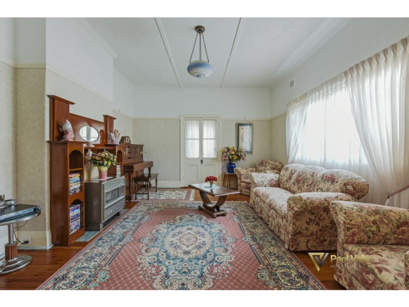 103 Crown Street, Tamworth NSW 2340