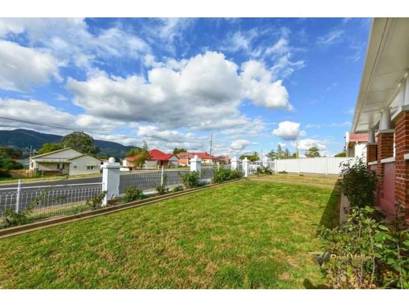 103 Crown Street, Tamworth NSW 2340