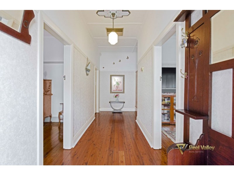 103 Crown Street, Tamworth NSW 2340