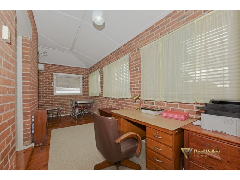 103 Crown Street, Tamworth NSW 2340