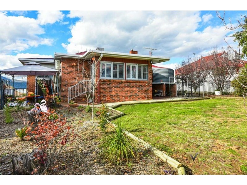 103 Crown Street, Tamworth NSW 2340