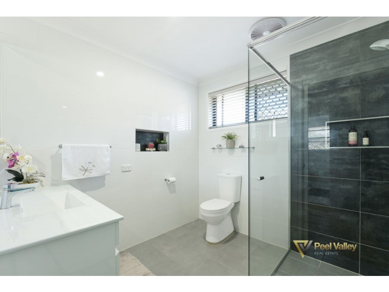 154 Calala Lane, Tamworth NSW 2340