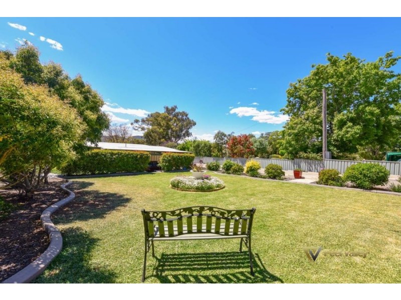 154 Calala Lane, Tamworth NSW 2340
