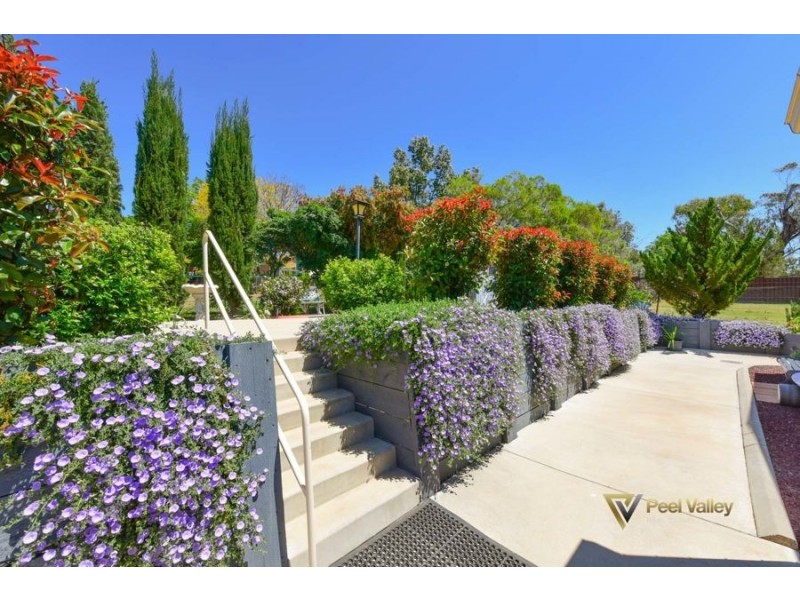 154 Calala Lane, Tamworth NSW 2340