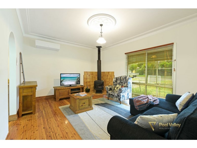 47 Churchill Street, Tamworth NSW 2340