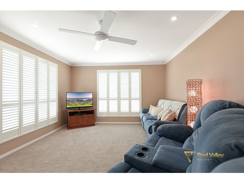 8 Robey Street, Kootingal NSW 2352