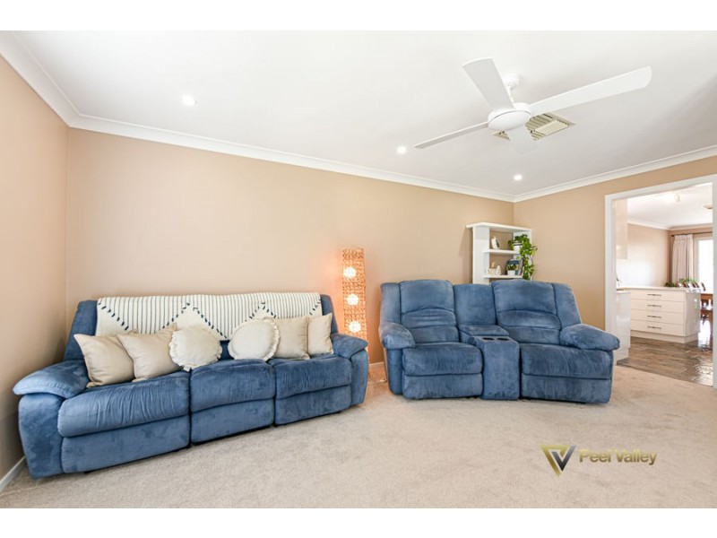 8 Robey Street, Kootingal NSW 2352